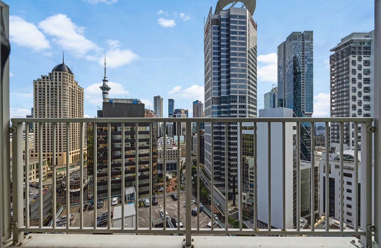 15B/8 Bankside Street, Auckland Cental, Auckland - Carousel 1