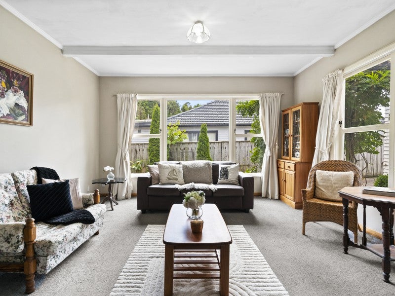 32 Redwood Avenue, Tawa, Wellington - Carousel 2