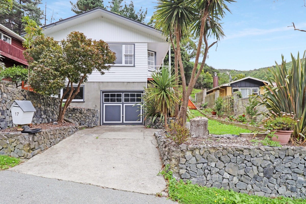 17 Holmes Grove, Naenae, Lower Hutt - Carousel 12
