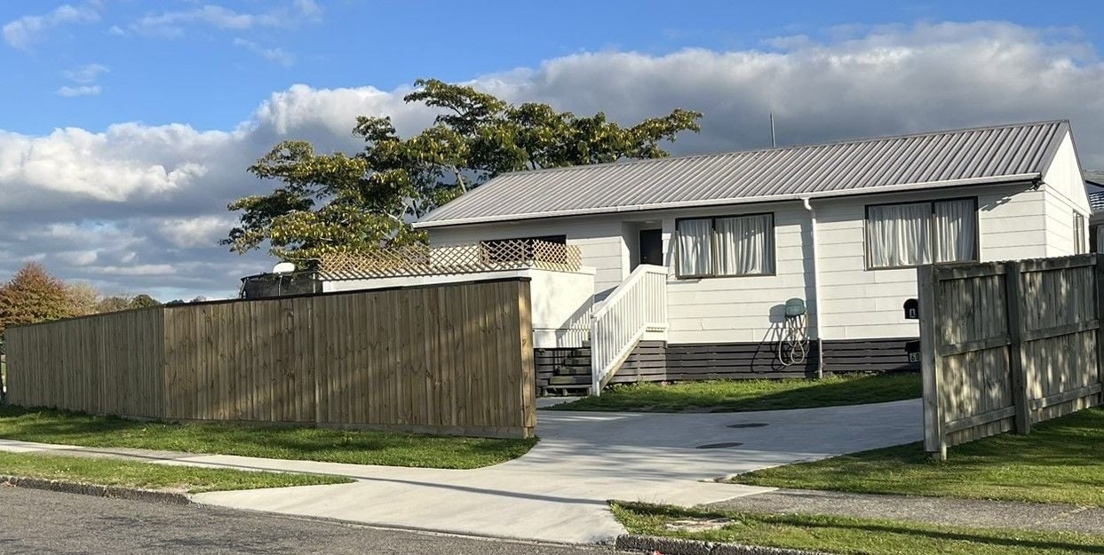 60 Pohutukawa Drive, Owhata, Rotorua - Carousel 1
