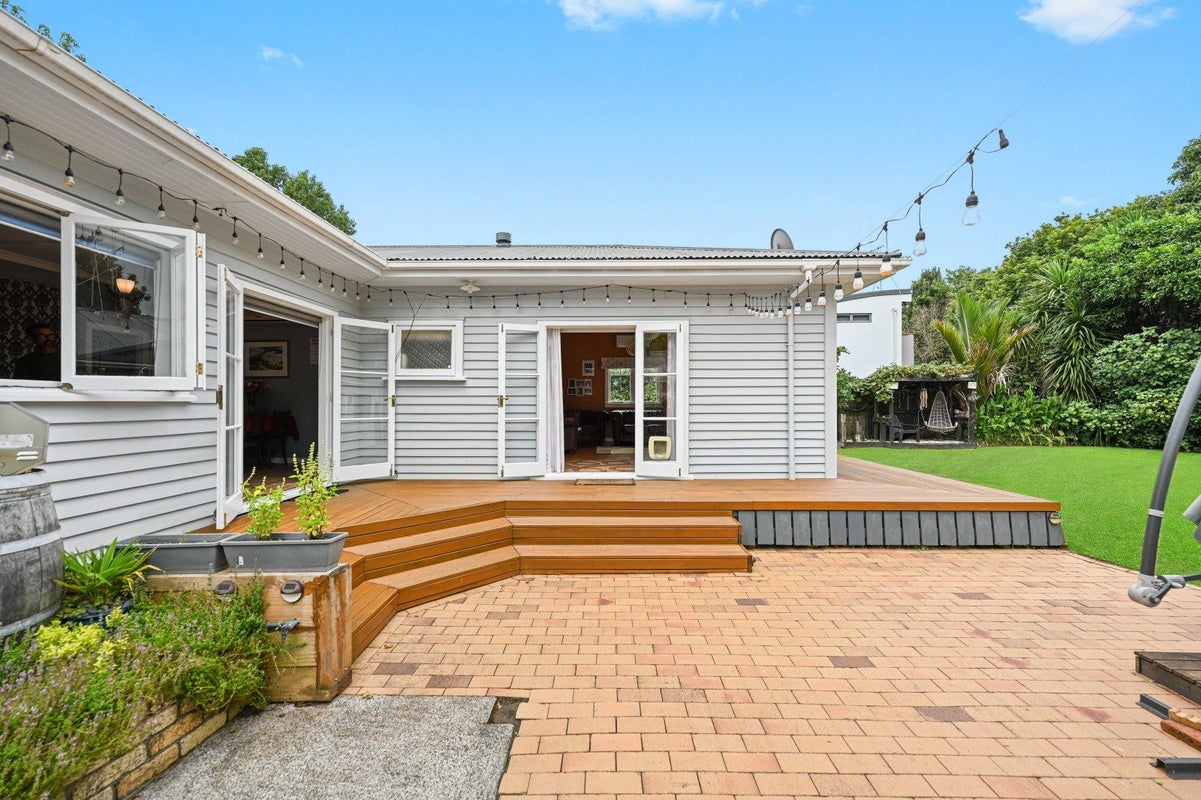 5 Wilson Street, Hamilton East, Hamilton - Carousel 2