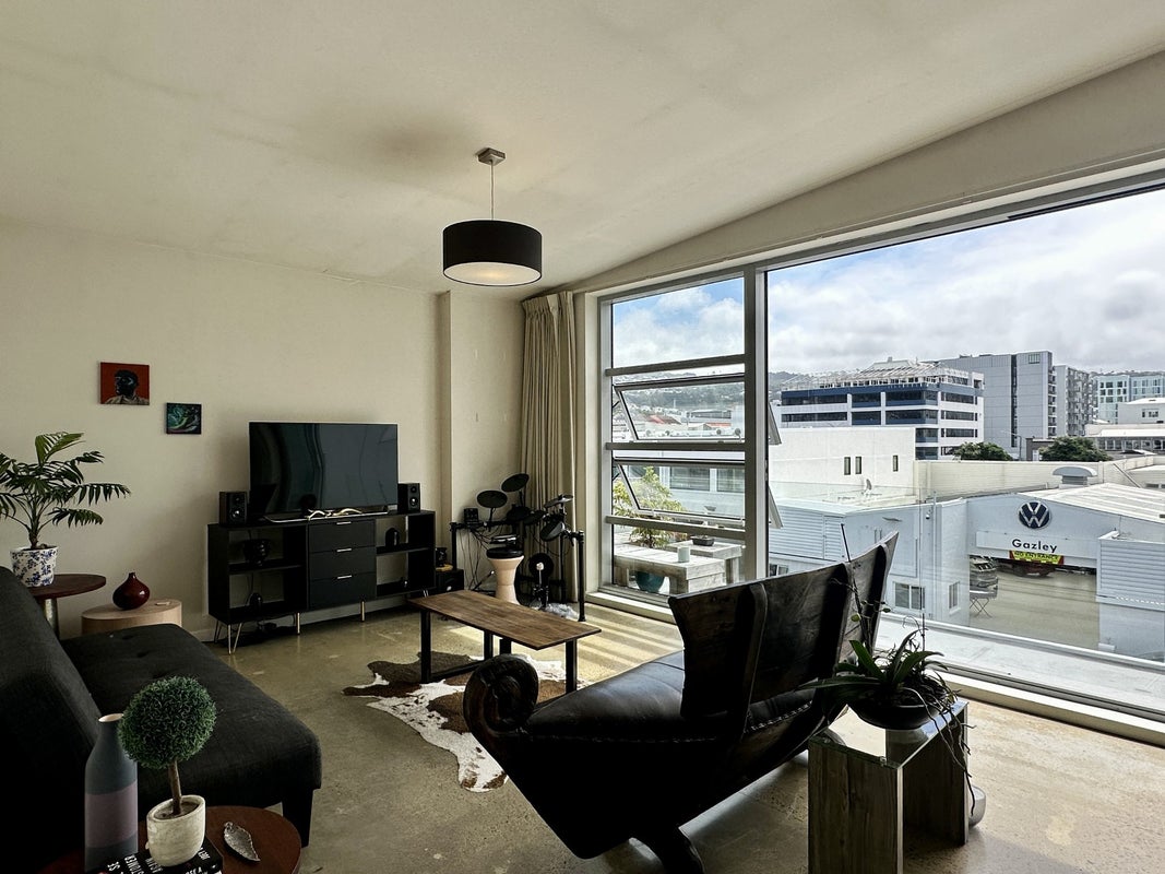 1/25 Home Street, Mount Victoria, Wellington - Carousel 2