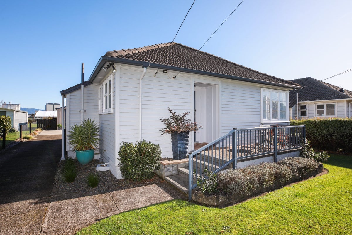 283 Tawhiao Street, Te Awamutu, Te Awamutu - Carousel 2