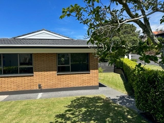 1/51 Prospect Terrace, Milford, Auckland - Carousel 2