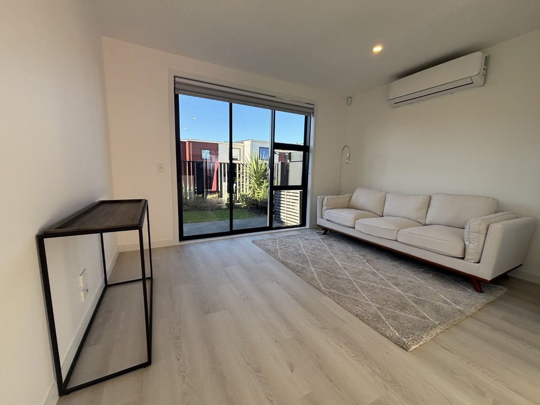 7/25 Freeland Avenue, Mount Roskill, Auckland - Carousel 2