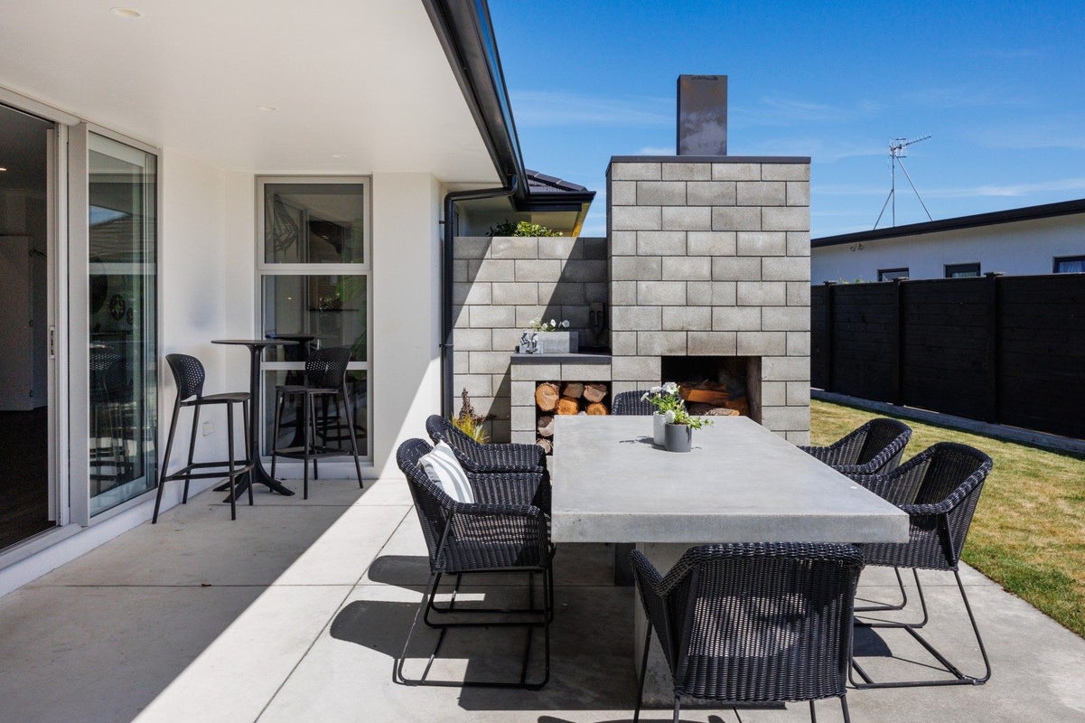 30 Dogwood Way, Milson, Palmerston North - Carousel 1