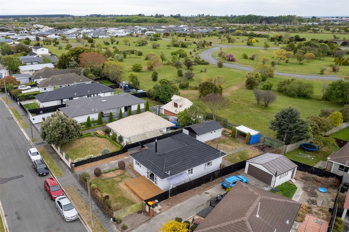 37 Reginald Street, Burwood, Christchurch - Carousel 12
