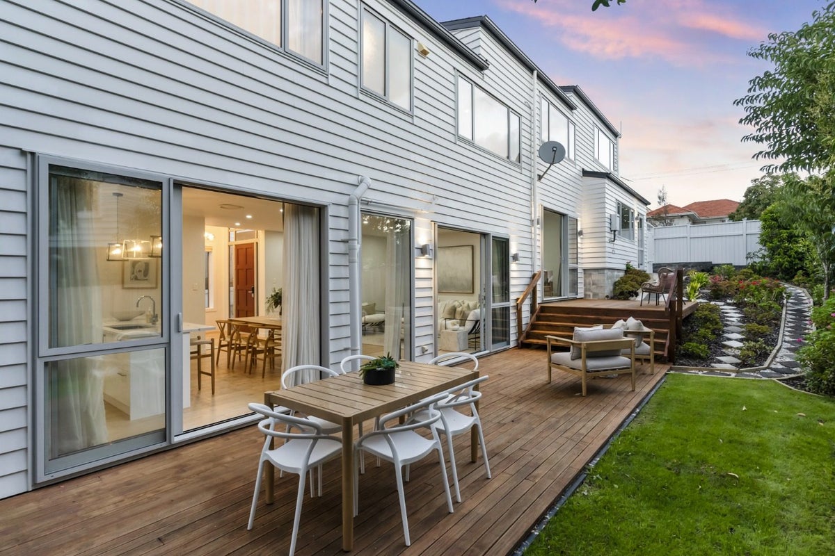 49 Rutherford Terrace, Meadowbank, Auckland - Carousel 1