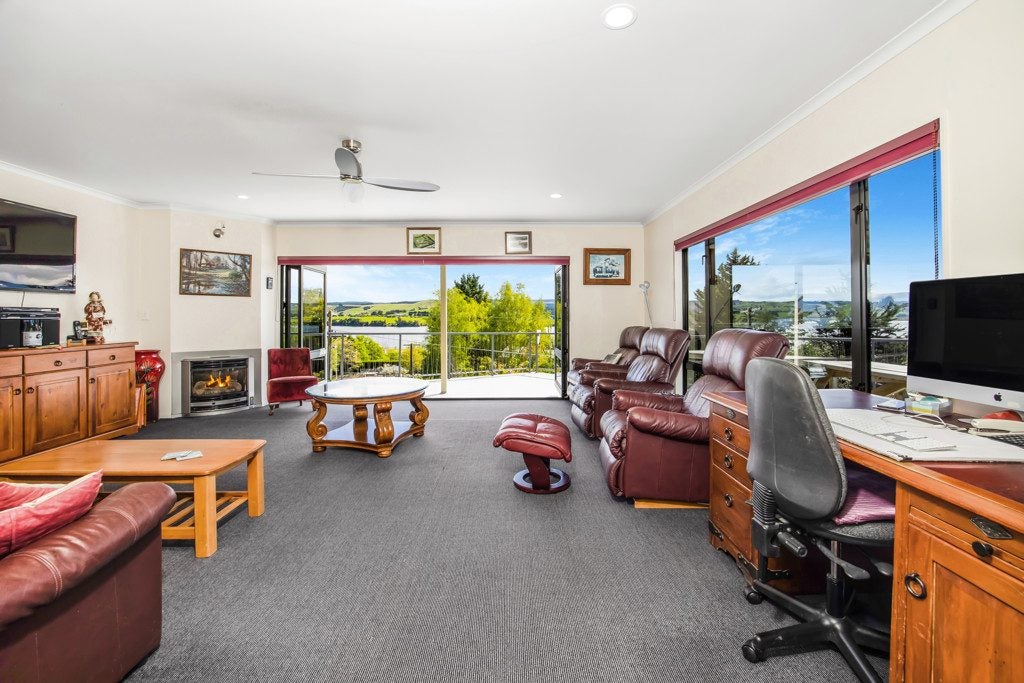 12 Kilgour Street, Waihola - Carousel 2