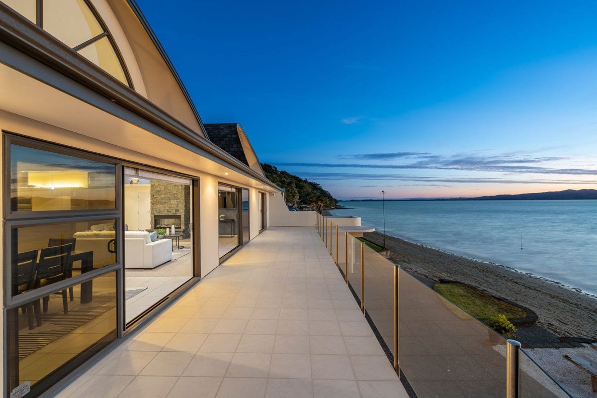 42 Manganese Point Road, Whangarei - Carousel 1