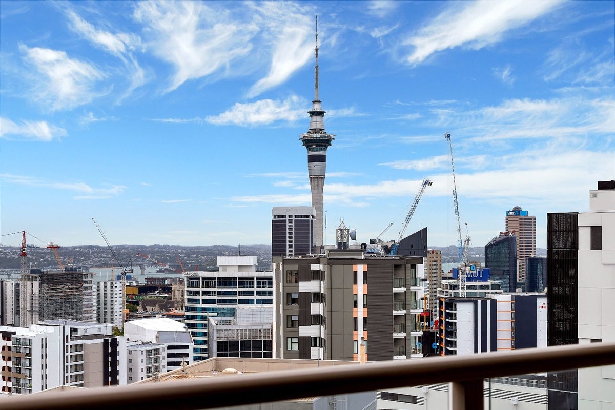 1407/96 Symonds Street, Grafton, Auckland - Carousel 2