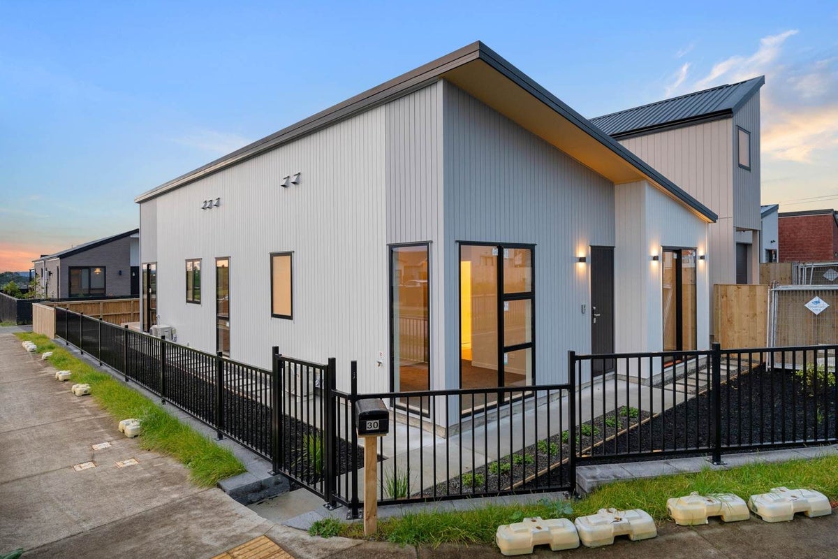 30A Biokovo Street, Massey, Auckland - Carousel 2