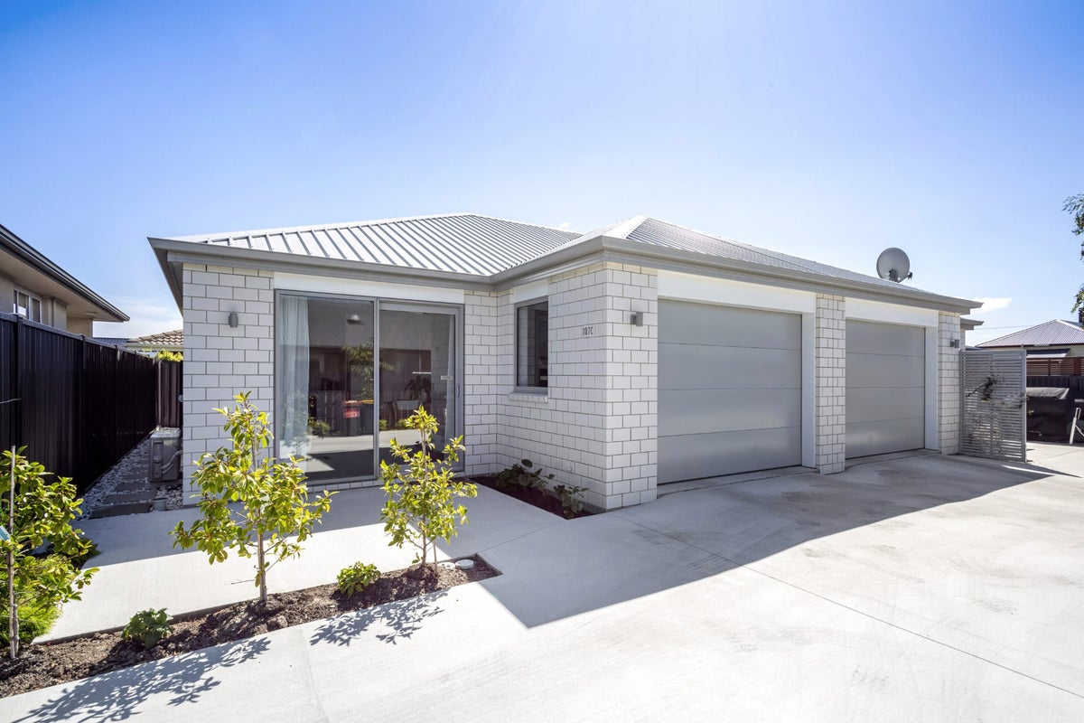 107C Factory Road, Mosgiel, Mosgiel - Carousel 16