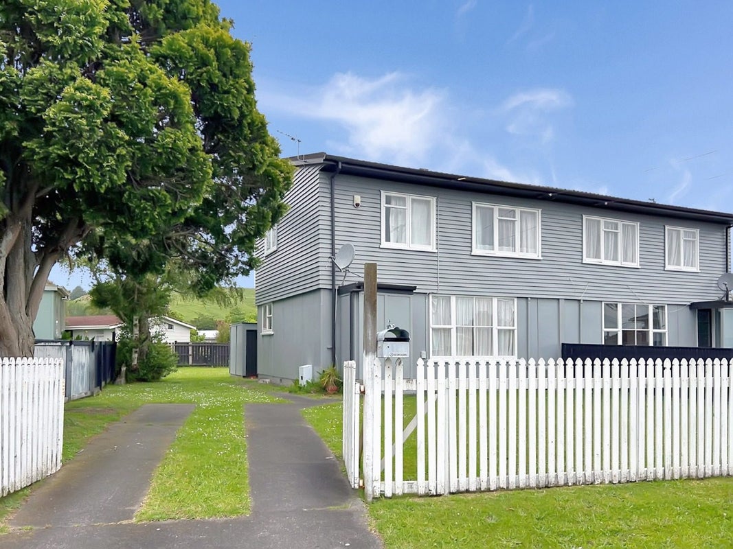 72 Talbot Street, Whanganui East, Whanganui - Carousel 1