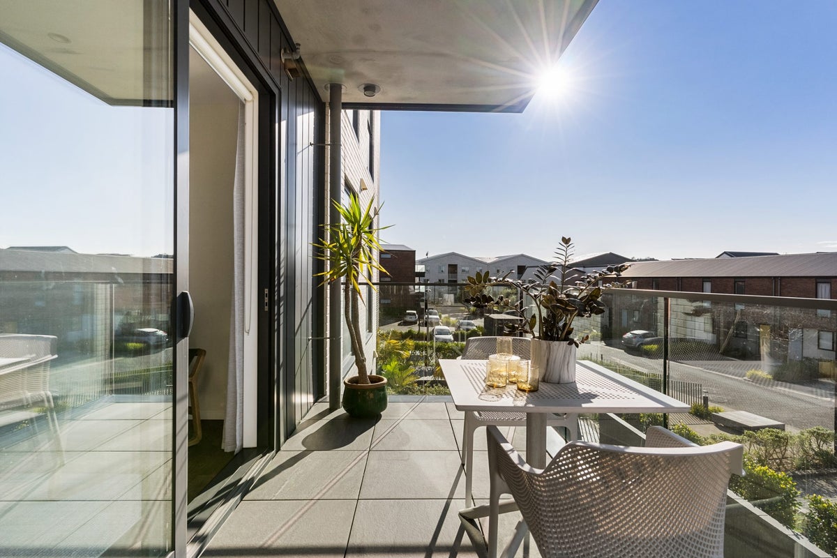 107/2 Onekiritea Road, Hobsonville, Auckland - Carousel 1