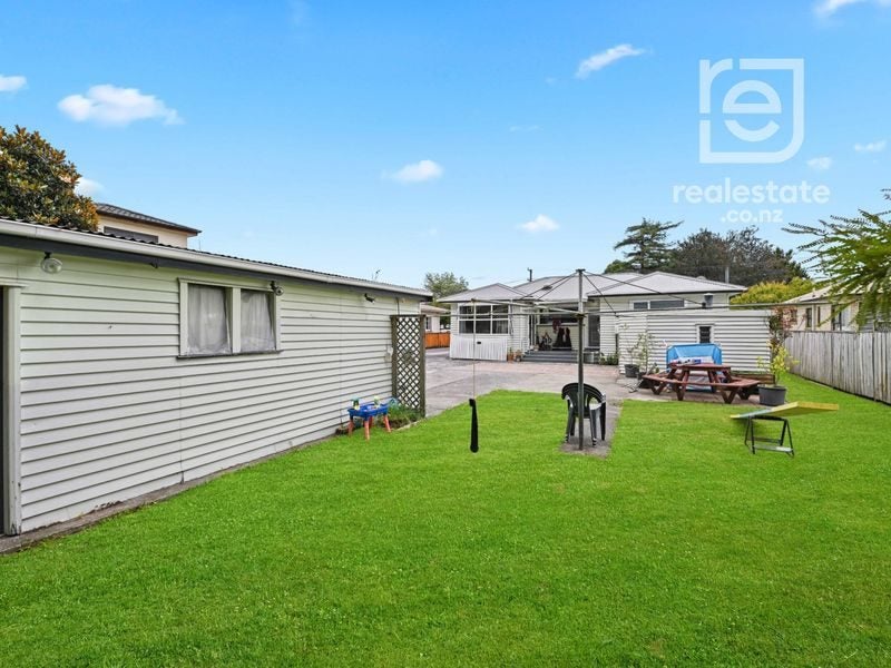 20 Vardon Road, St Andrews, Hamilton - Carousel 17