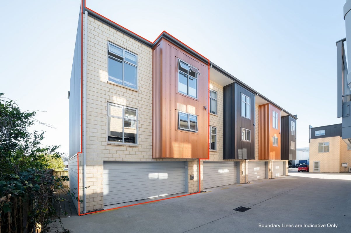5/9 Vialou Street, Hamilton Central, Hamilton - Carousel 1