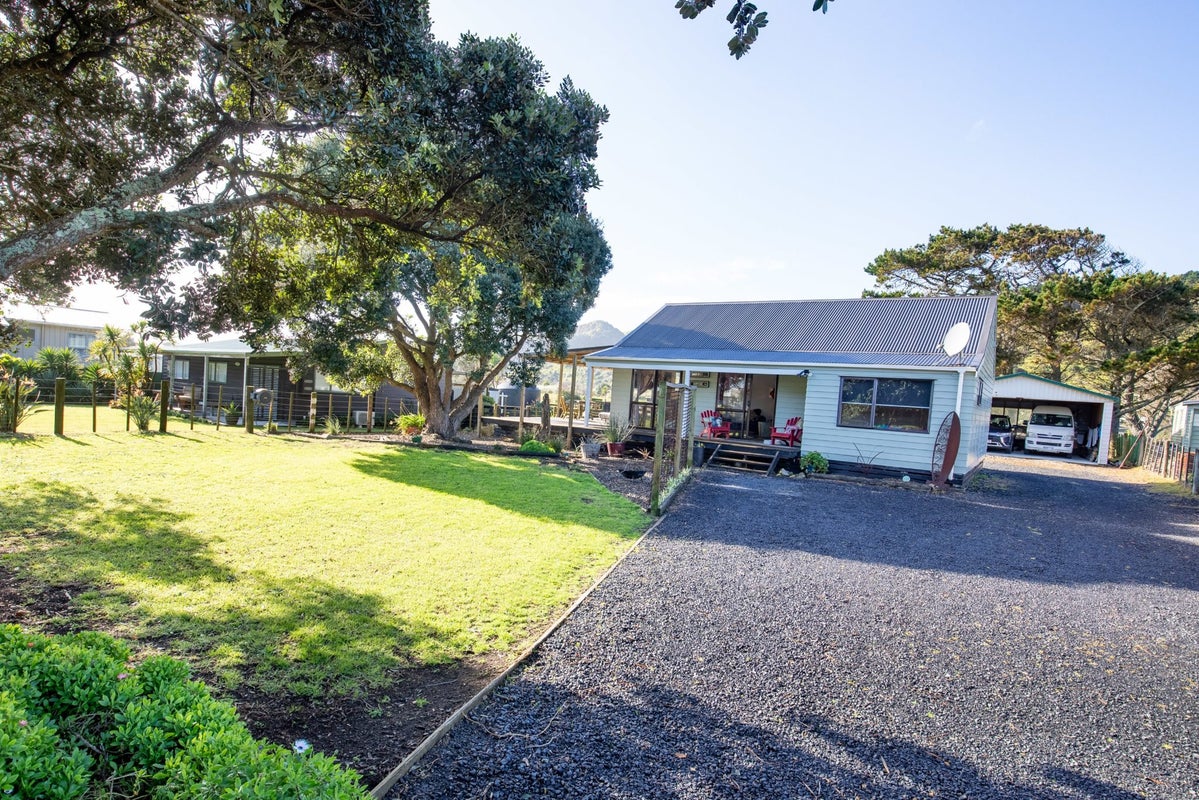 26 Cordyline Road, Port Waikato, Tuakau - Carousel 2