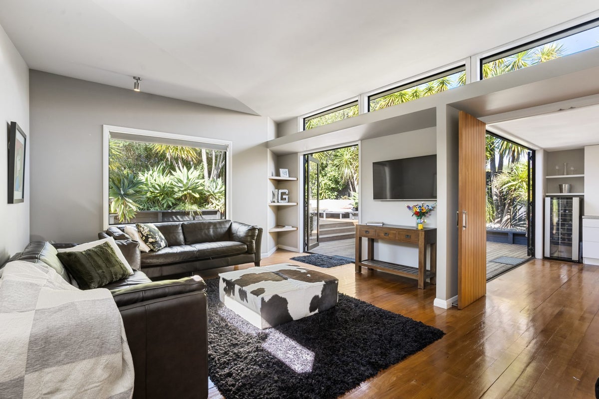 33 Cambourne Road, Sandringham, Auckland - Carousel 2