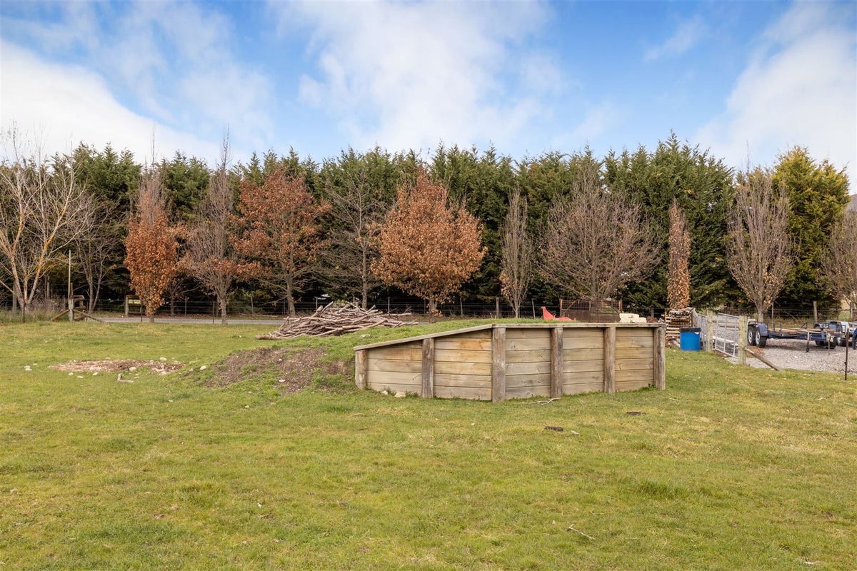 25 Seniors Road, Blenheim - Carousel 41