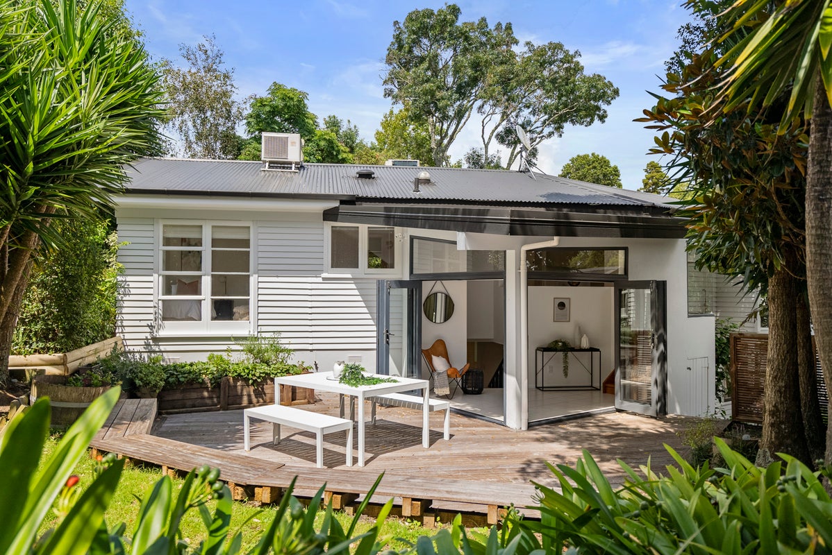 43 Gowing Drive, Meadowbank, Auckland - Carousel 2