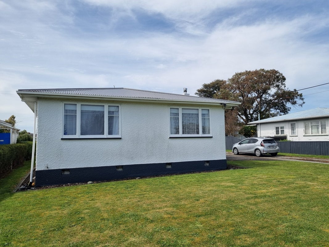 132 Pembroke Street, Carterton - Carousel 19