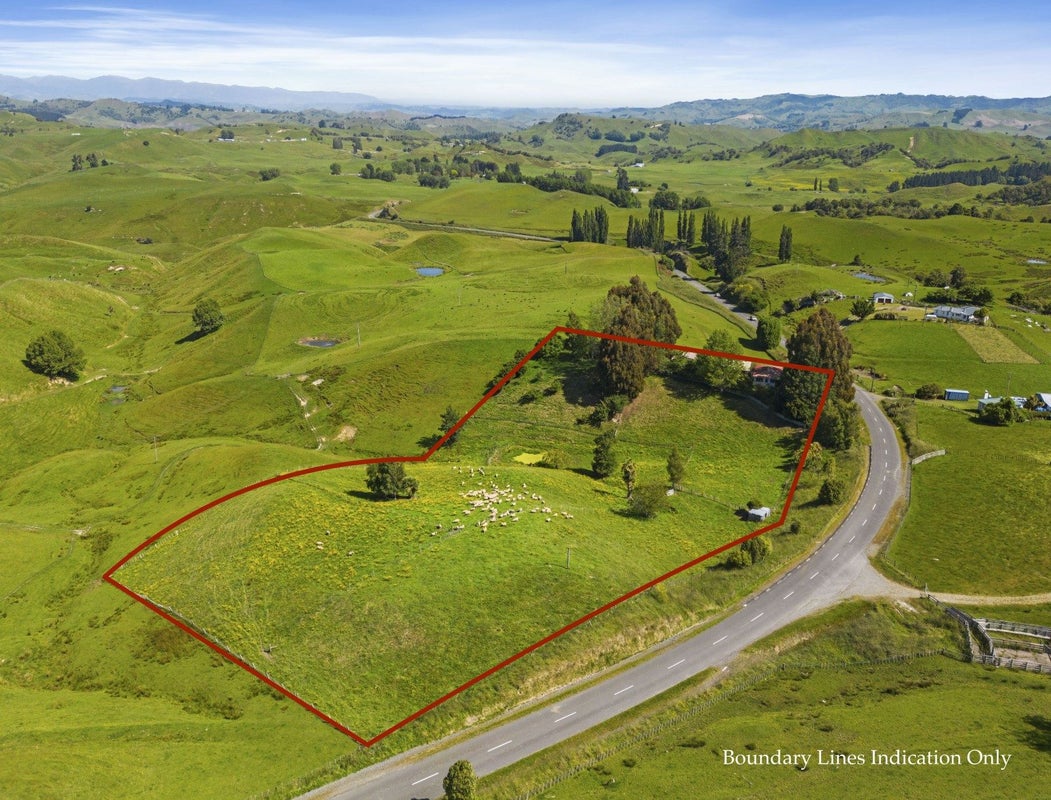 824 Spooners Hill Road, Taihape - Carousel 1
