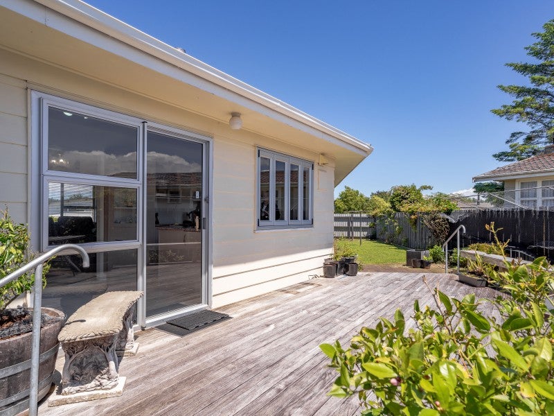 6 Fisher Place, Carterton - Carousel 16