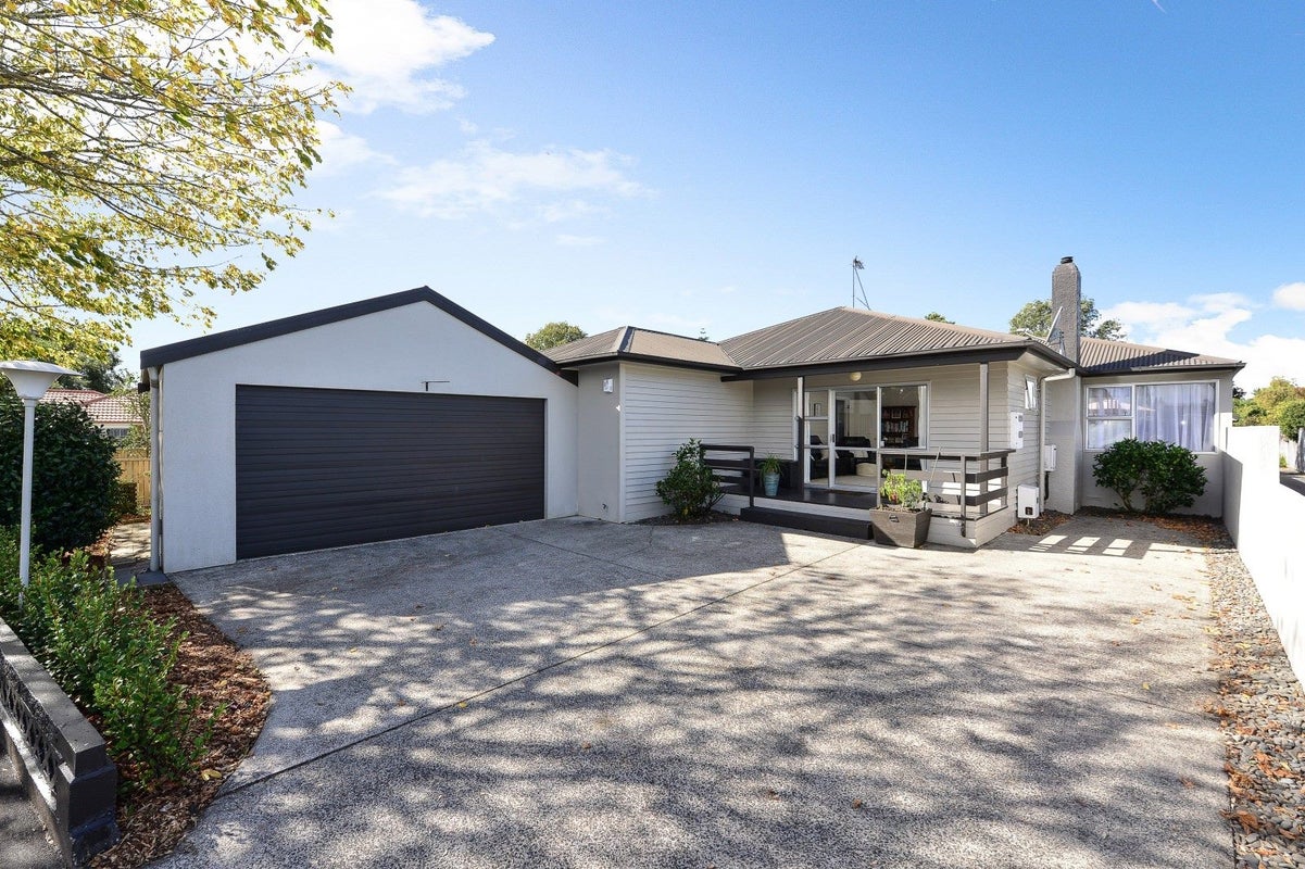 6 McNicol Street, Fairfield, Hamilton - Carousel 2
