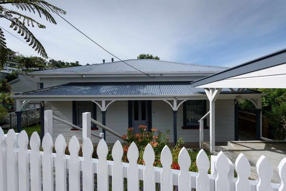 58 Frankmoore Avenue, Johnsonville, Wellington - Carousel 1