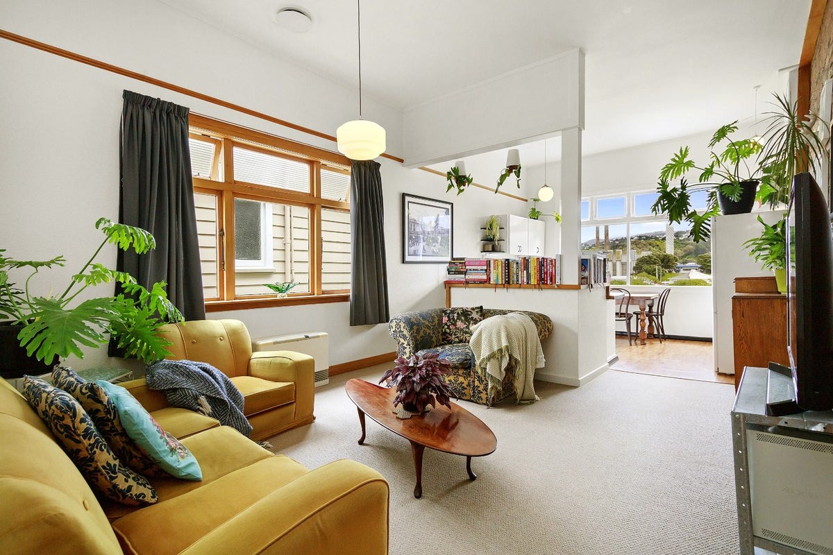 10 Coromandel Street, Newtown, Wellington - Carousel 2