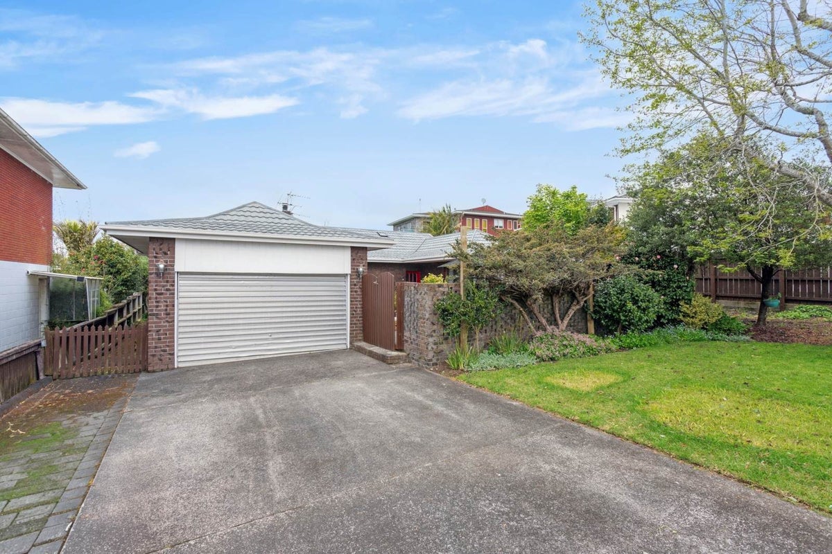 9 Tanoa Place, Glendene, Waitakere City, Auckland - Carousel 22
