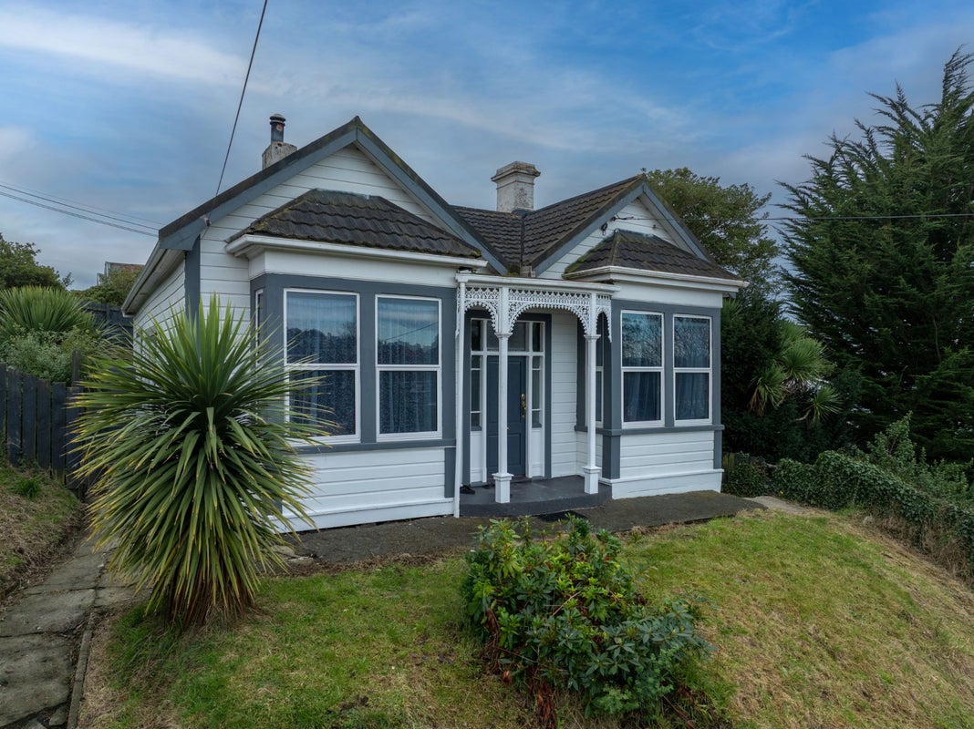63 Lawrence Street, Mornington, Dunedin - Carousel 2