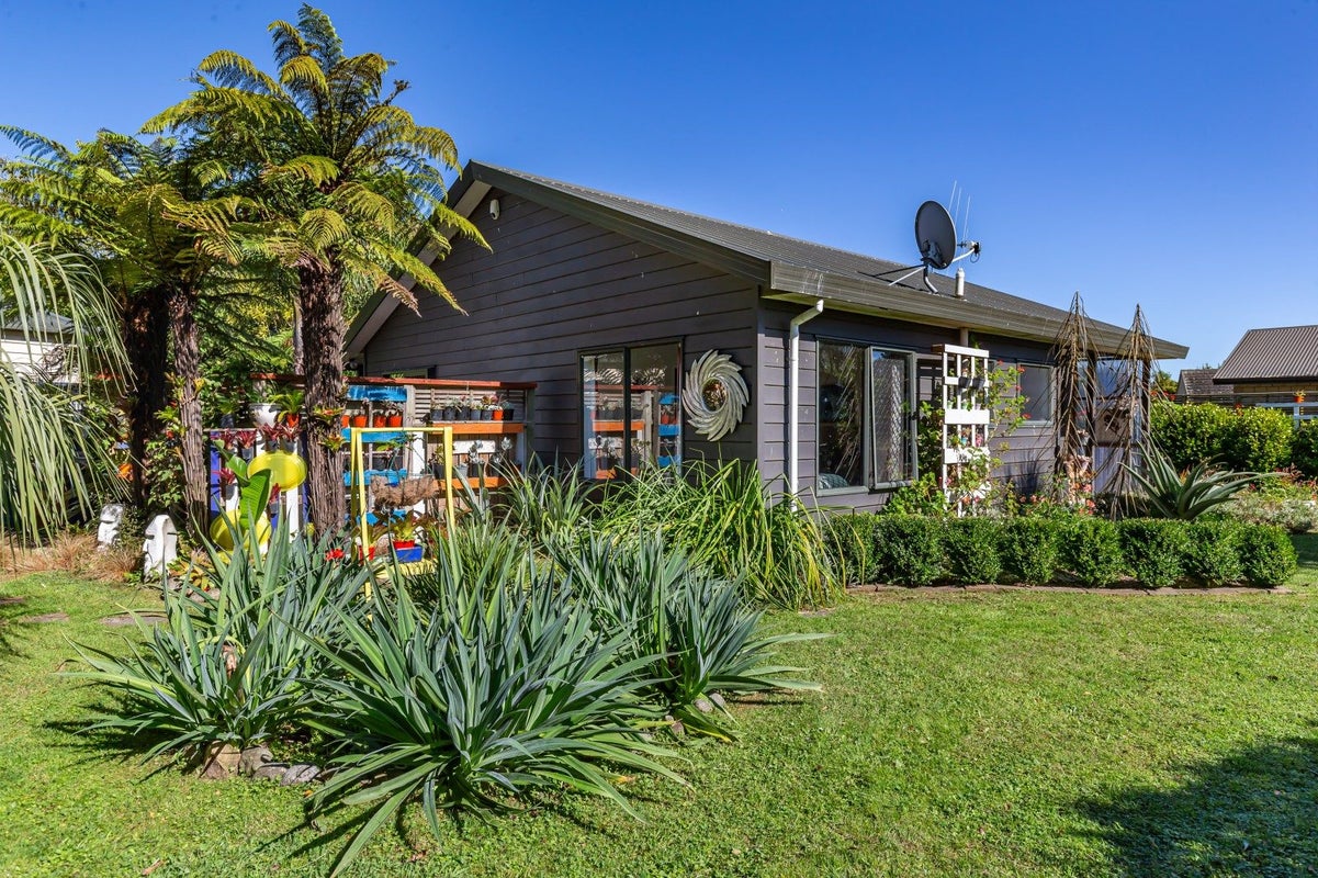 182 Muhunoa West Road, Ohau, Levin - Carousel 1