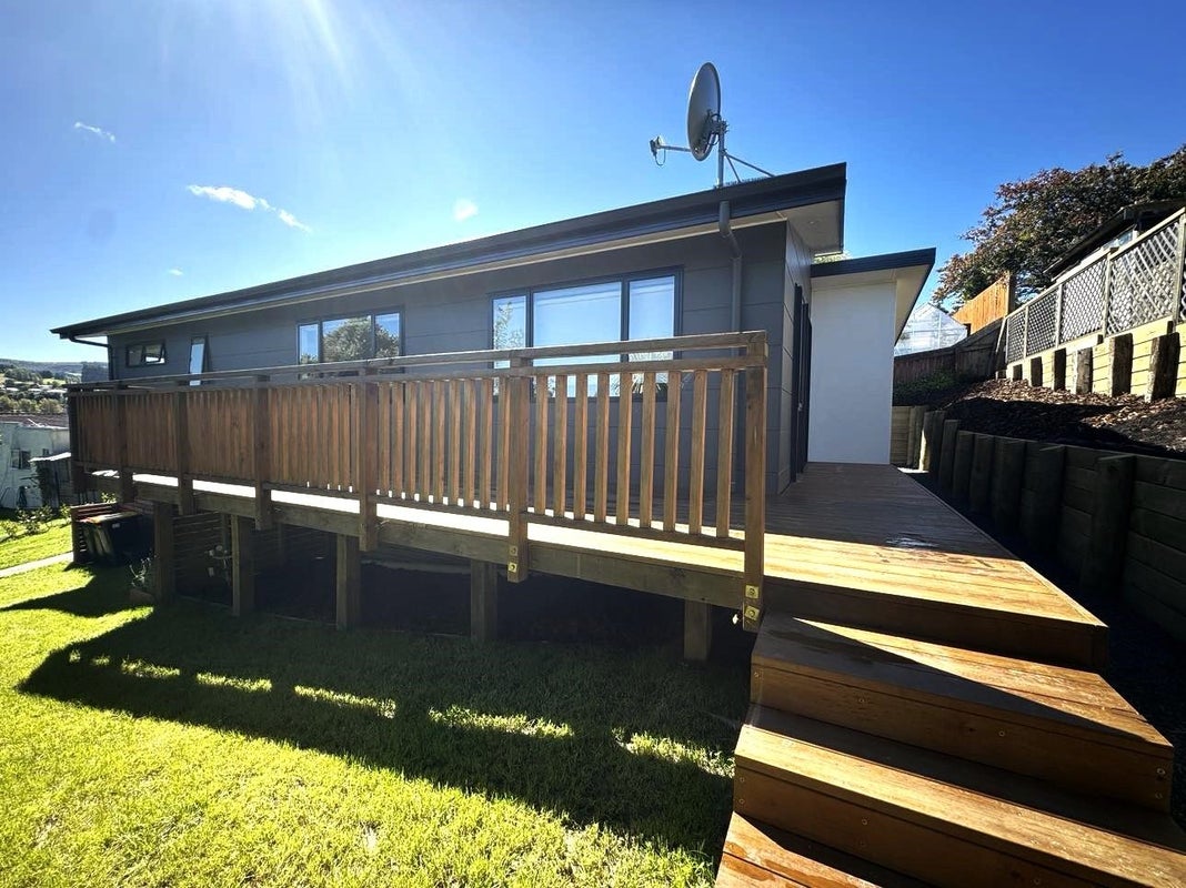 12A Kirkland Street, Green Island, Dunedin - Carousel 1