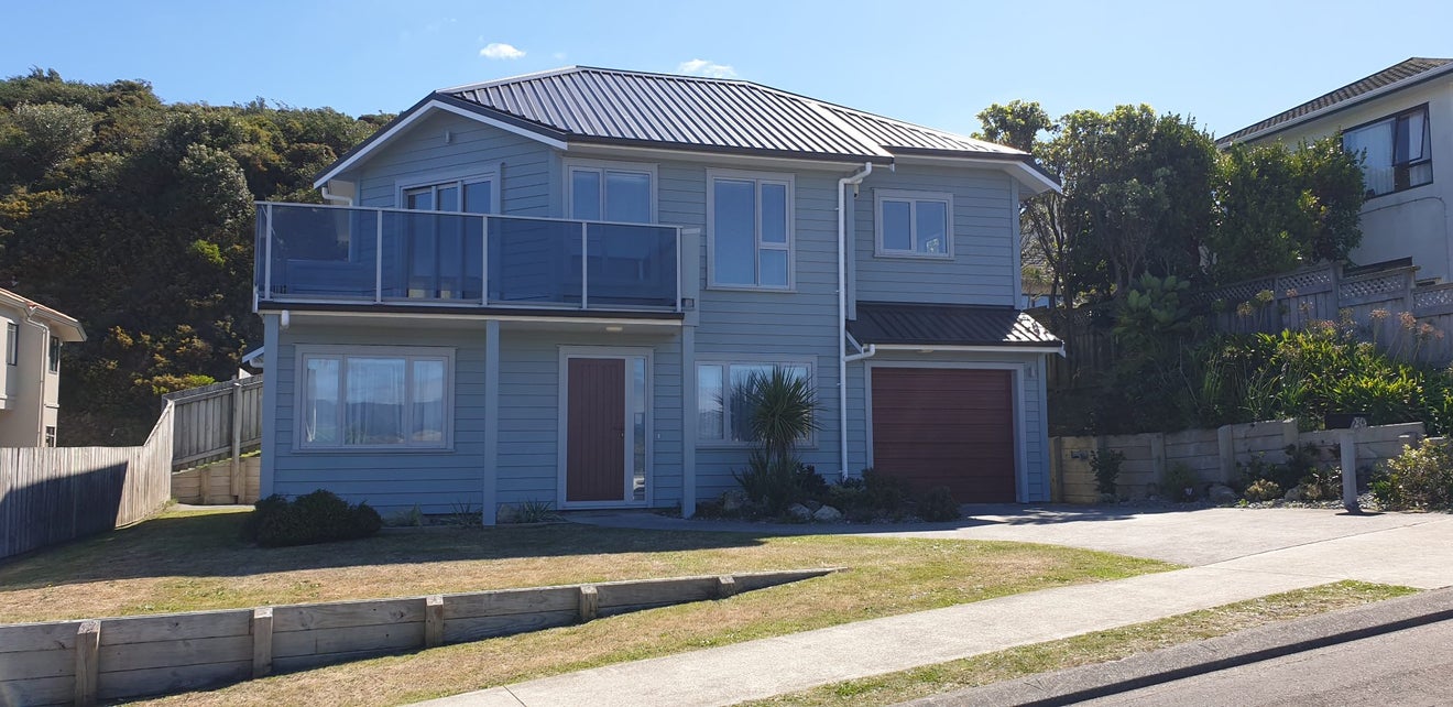 20 Bowes Crescent, Strathmore Park, Wellington - Carousel 1