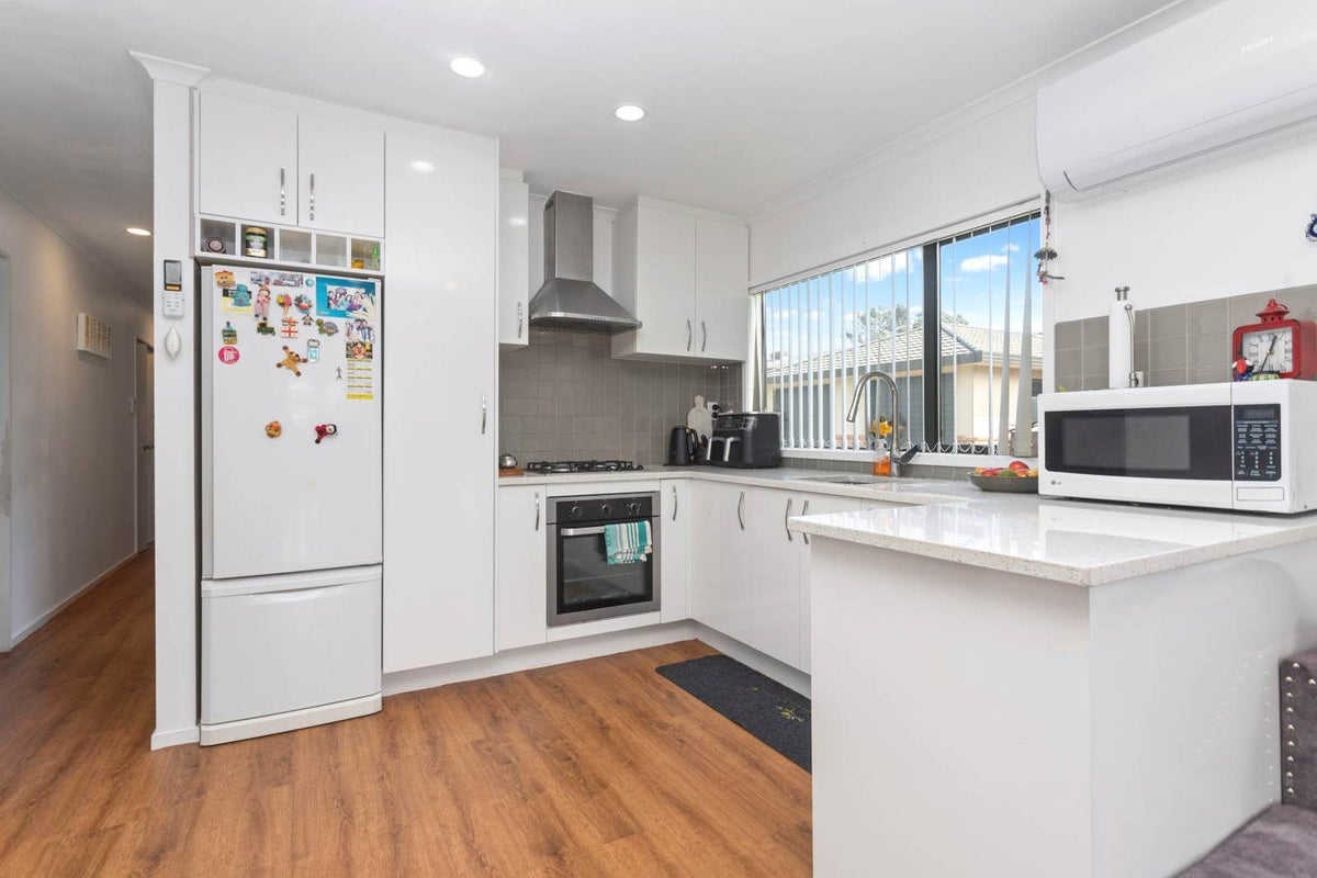 150 Gadsby Road, Favona, Auckland - Carousel 1