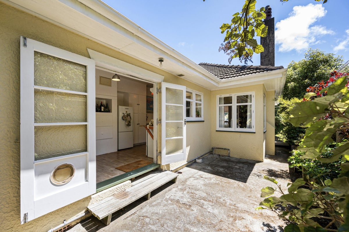 39 Fortunatus Street, Brooklyn, Wellington, Wellington - Carousel 1