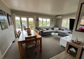 42A Hammond Avenue, Hatfields Beach, Orewa - Carousel 1