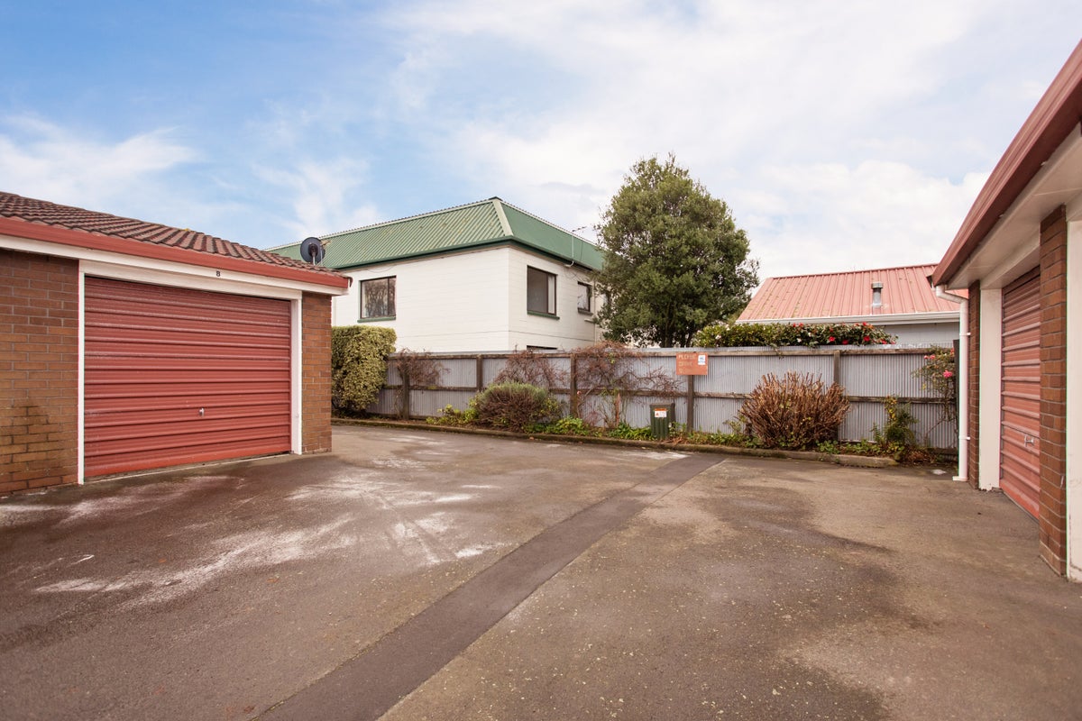 8/218 Lincoln Road, Addington, Christchurch - Carousel 13