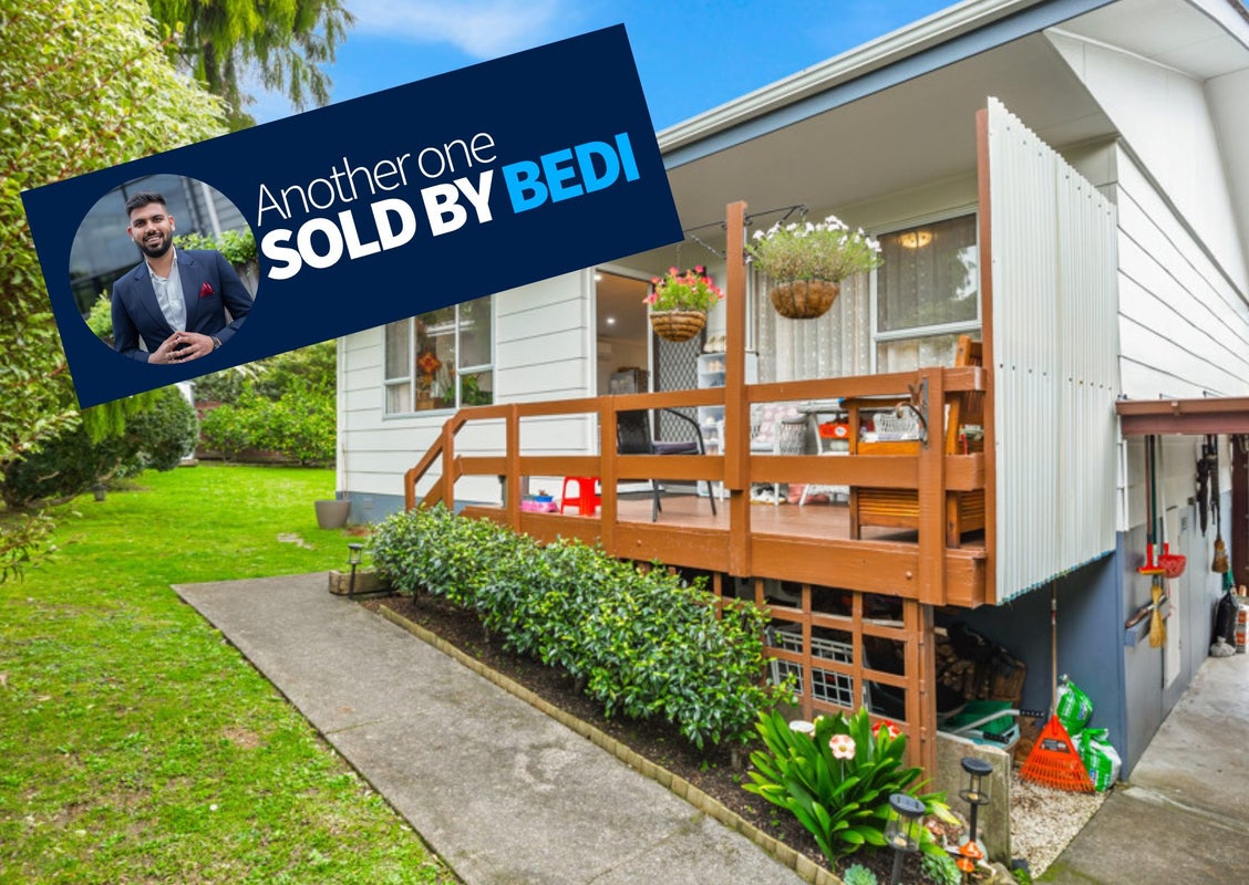 1/11 Zita Maria Drive, Massey, Auckland - Carousel 1