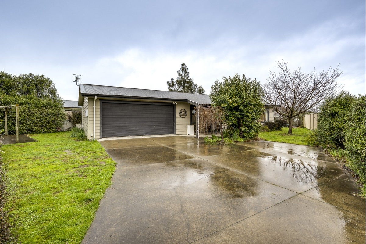 60 Kirkwood Road, Flaxmere, Hastings - Carousel 1