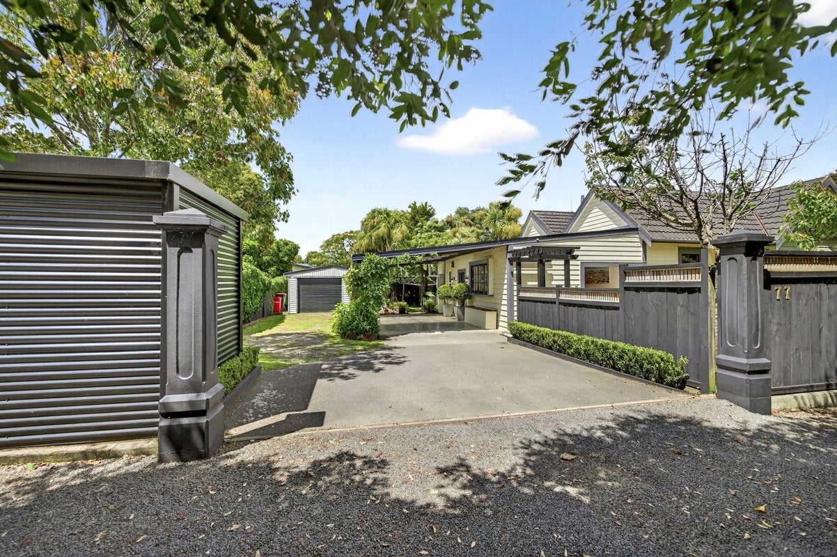 77 Pahiatua Street, Hokowhitu, Palmerston North - Carousel 1