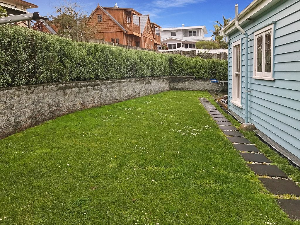 67 Palmerston Road, Birkenhead, Auckland - Carousel 14