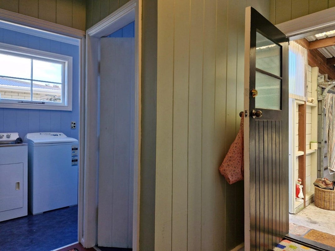 192 Carrington Street, Lower Vogeltown, New Plymouth - Carousel 19