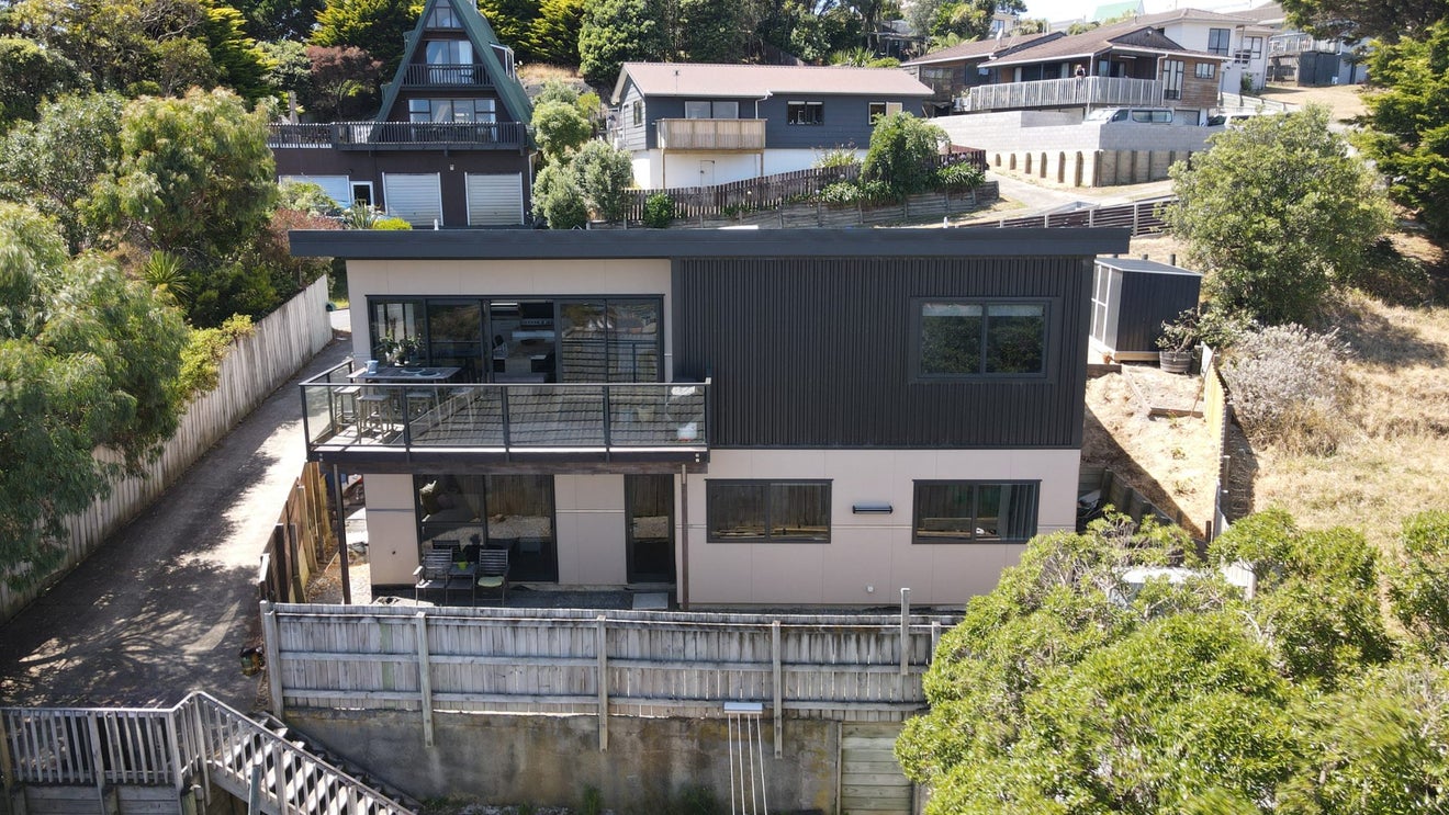 2A Mapplebeck street, Porirua, Wellington - Carousel 34