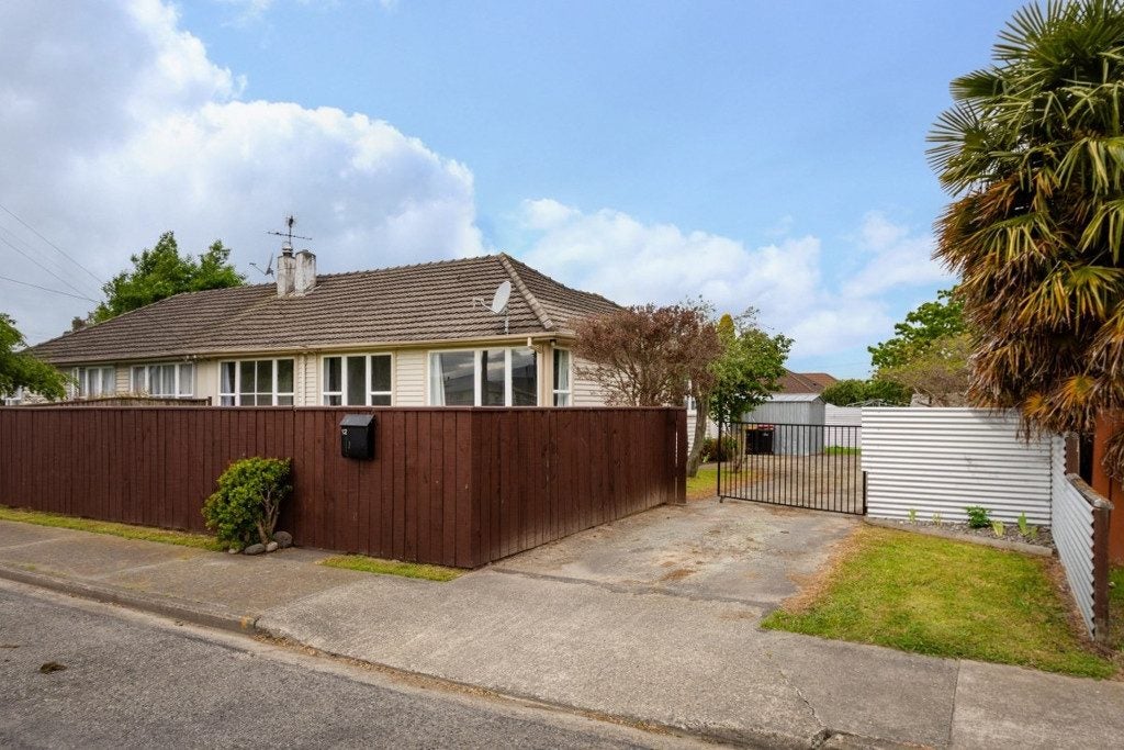 12 Gardiner Street, Riversdale, Blenheim - Carousel 1