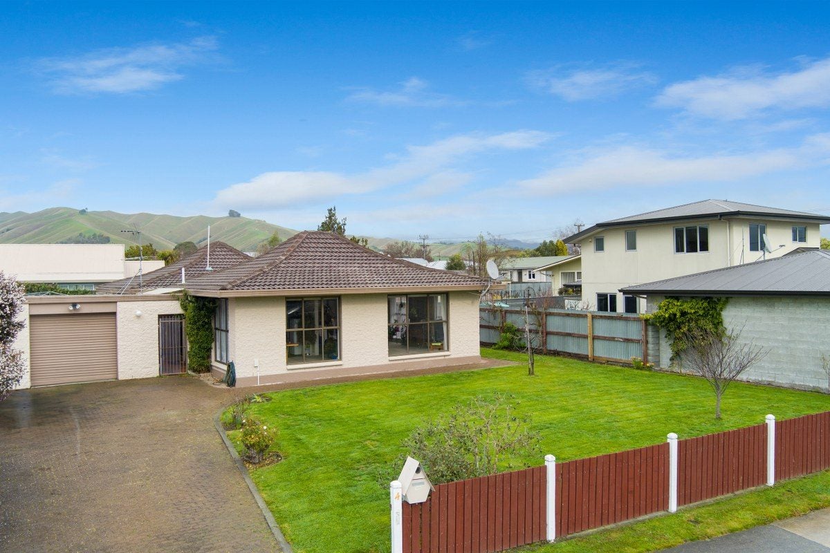 4 Brooklyn Drive, Redwoodtown, Blenheim - Carousel 1