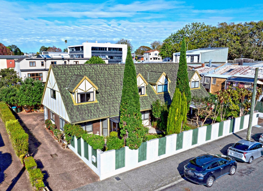 34 Ranfurly Road, Epsom, Auckland - Carousel 2