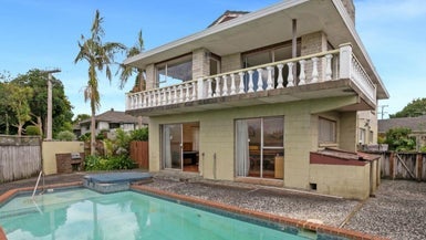 5 Hartland Avenue, Glendowie, Auckland - Carousel 1